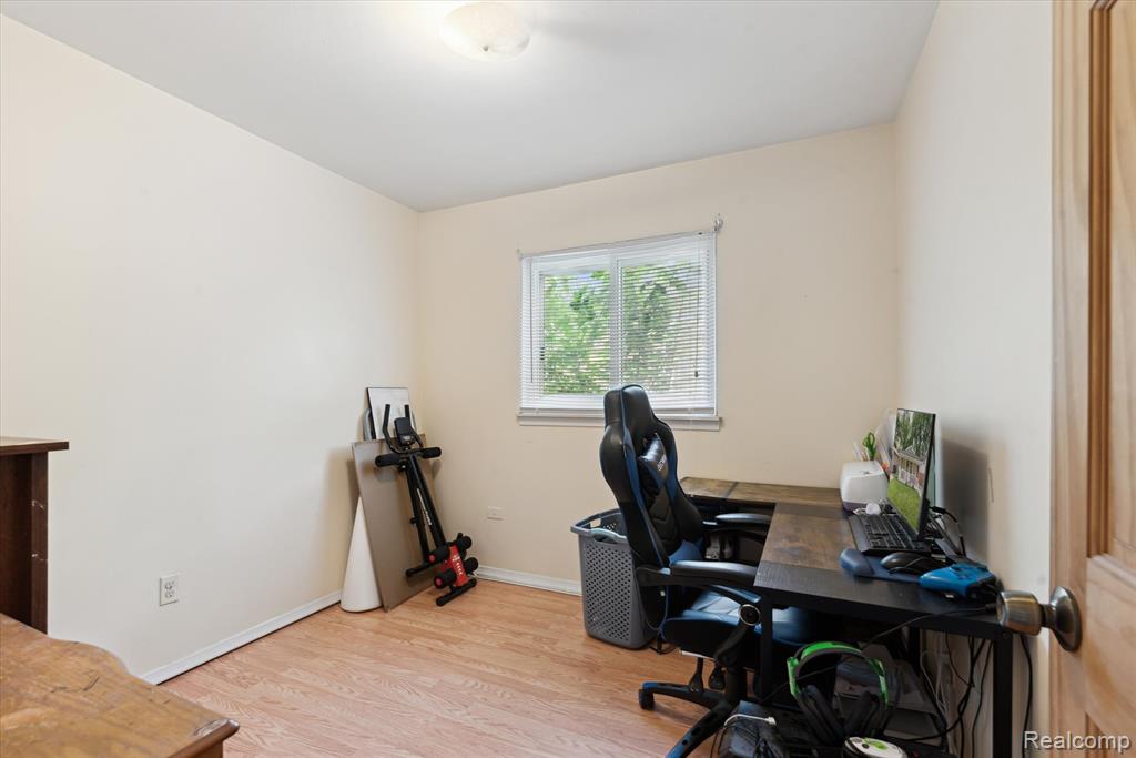 6057 Sylvia Street, Taylor, MI 48180 — Photo 15