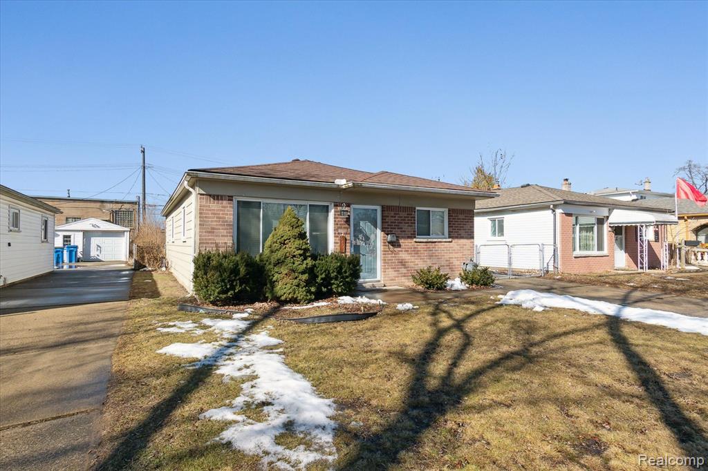 6491 N WAVERLY Street, Dearborn Heights, MI 48127 — Photo 2