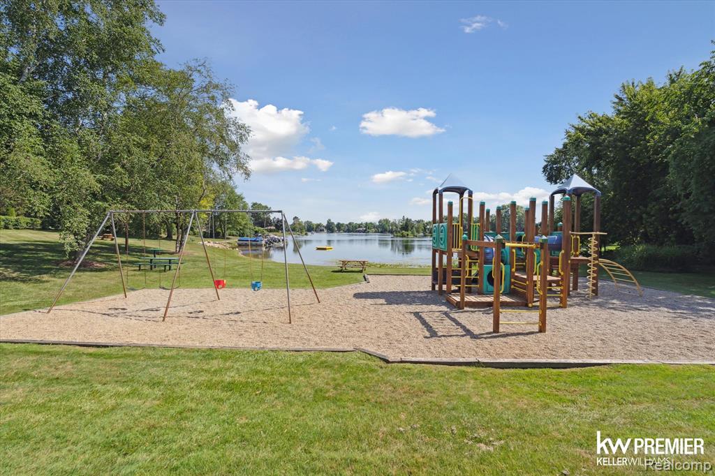 475 Berry Patch Lane, White Lake, MI — Photo 38