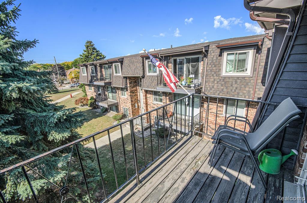 510 Riviera Drive, 157, Saint Clair Shores, MI 48080 — Photo 15