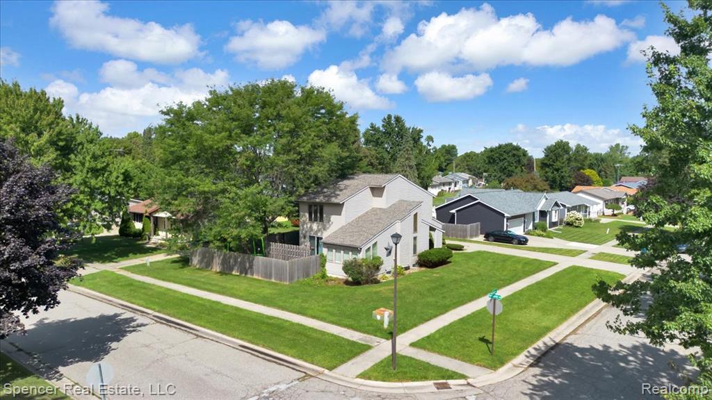 734 Locust Drive, Davison, MI 48423 — Photo 38