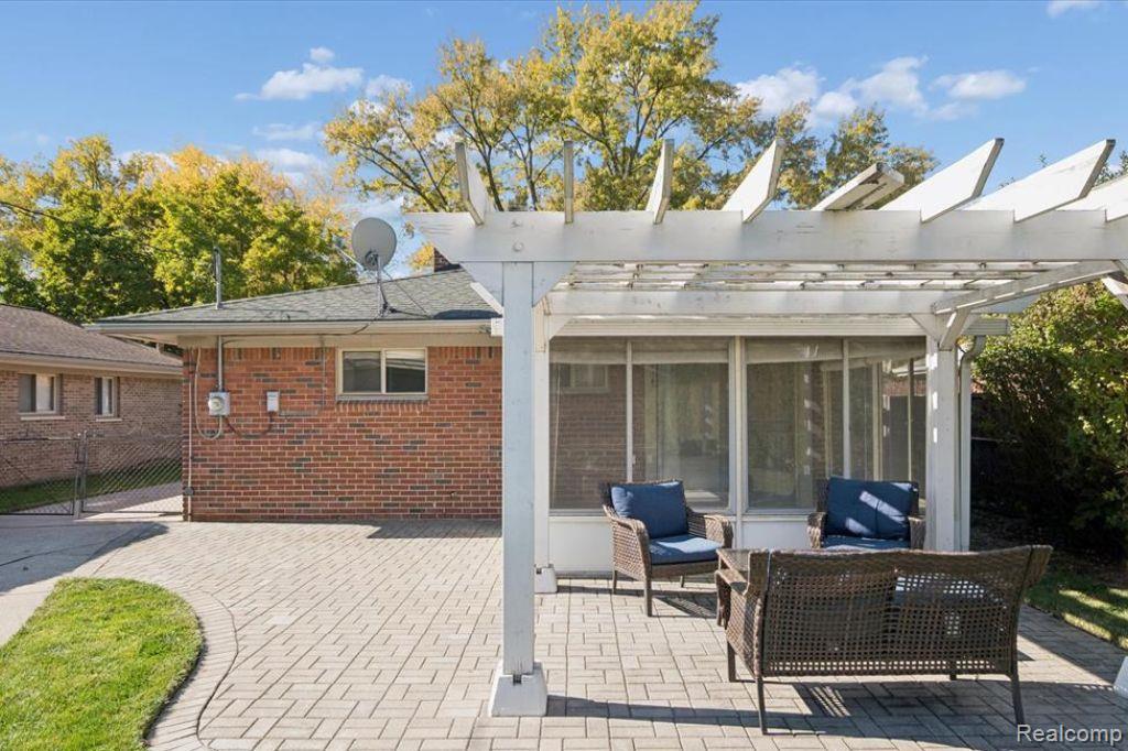 4943 Pardee Avenue, Dearborn Heights, MI 48125 — Photo 3