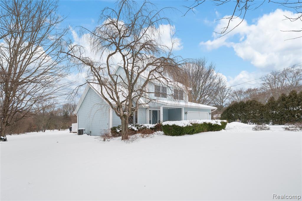 1928 Orchard Drive, Stevensville, MI 49127 — Photo 2