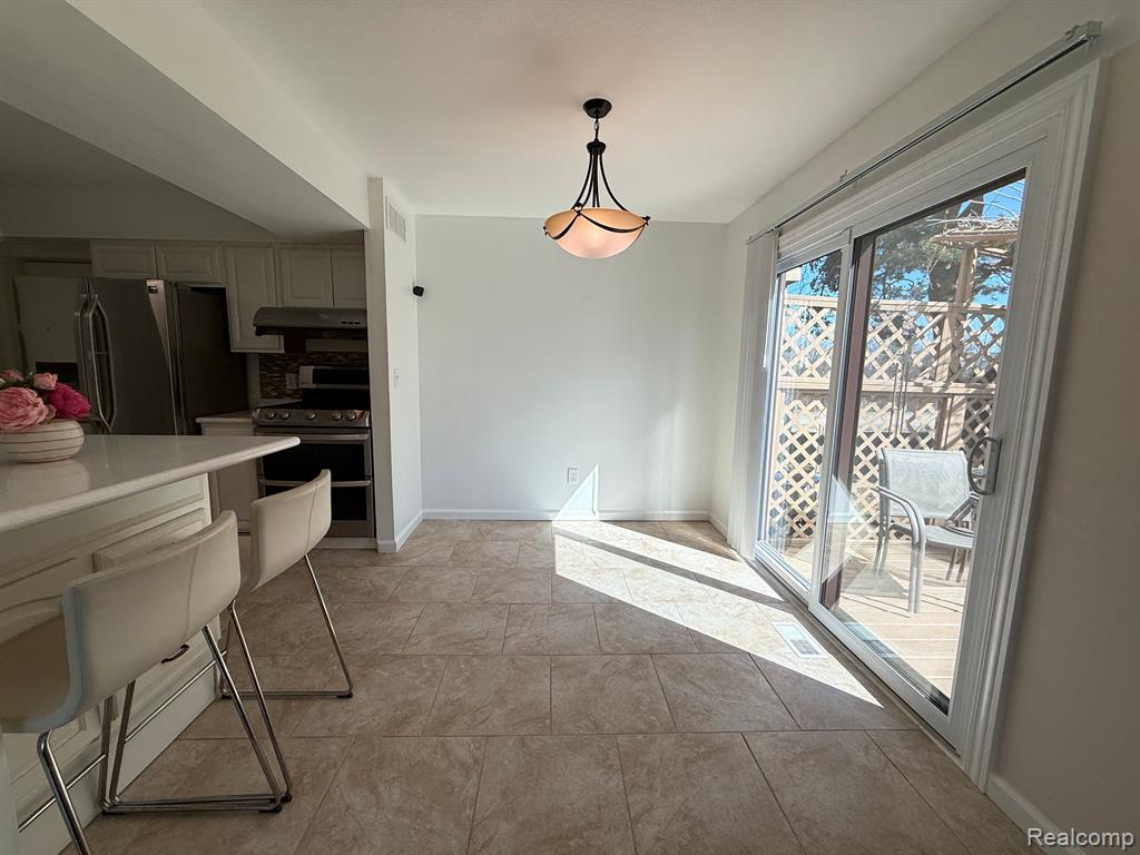 41636 BEDFORD Drive, 119, Canton, MI 48187 — Photo 17