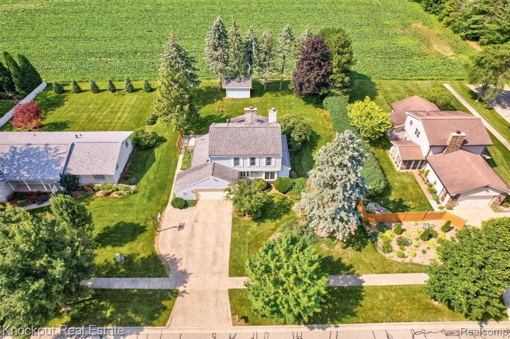 858 Zehnder Drive, Frankenmuth, MI 48734 — Photo 47
