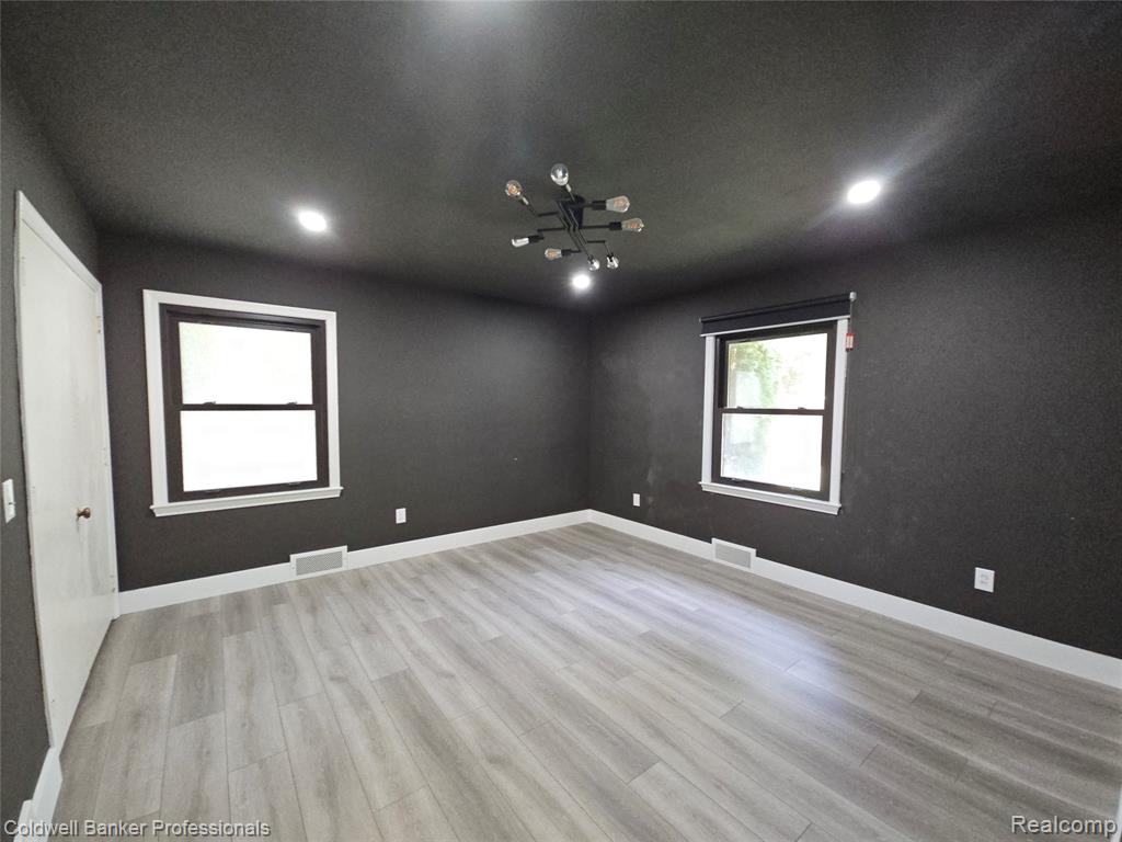 58540 Grand River Avenue, New Hudson, MI 48165 — Photo 40