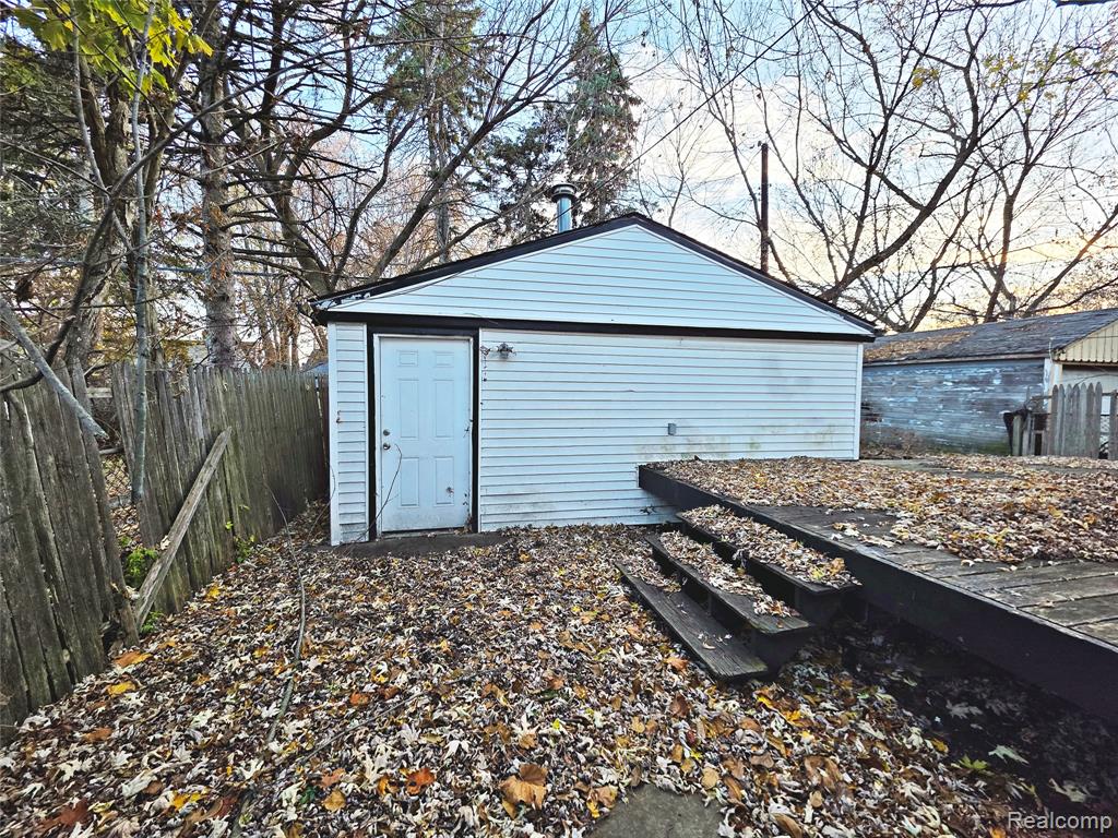 16444 Edmore Drive, Detroit, MI 48205 — Photo 8