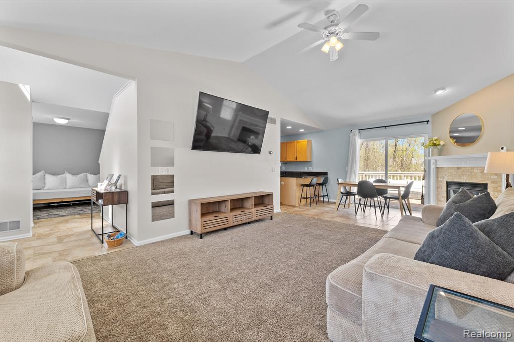 6101 Maple Trail, Grand Blanc, MI 48439 — Photo 5