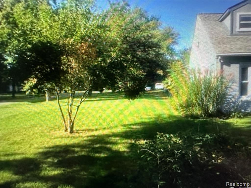44180 Stassen Avenue, Novi, MI — Photo 2