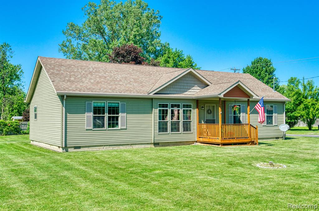 102 MELLADEE Lane, Morrice, MI 48857 — Photo 3