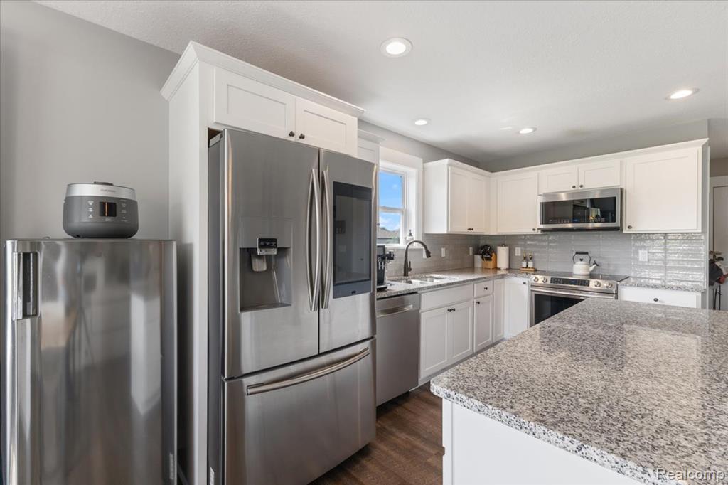 5606 Chatham Lane, Grand Blanc, MI 48439 — Photo 26