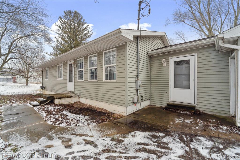 107 RUSSELL Street, Leslie, MI 49251 — Photo 4