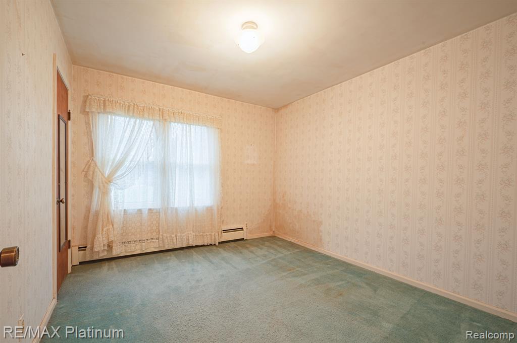 850 W MAPLE Road, Milford, MI 48381 — Photo 18