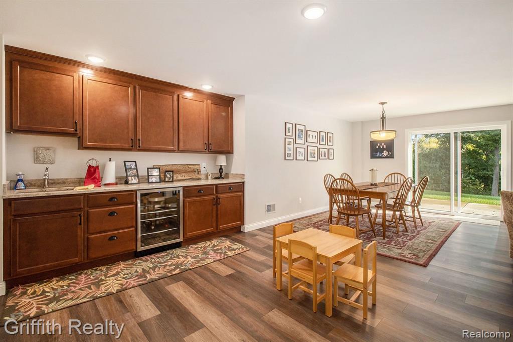8285 MEADOW CREEK Lane, Pinckney, MI 48169 — Photo 35
