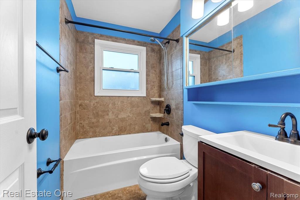 18216 Wendy Court, Riverview, MI 48193 — Photo 19