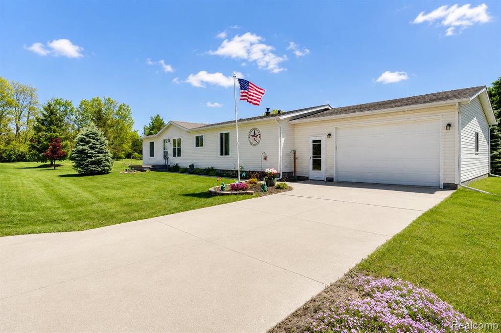 2354 Brent Street, 203, Croswell, MI 48422 — Photo 21
