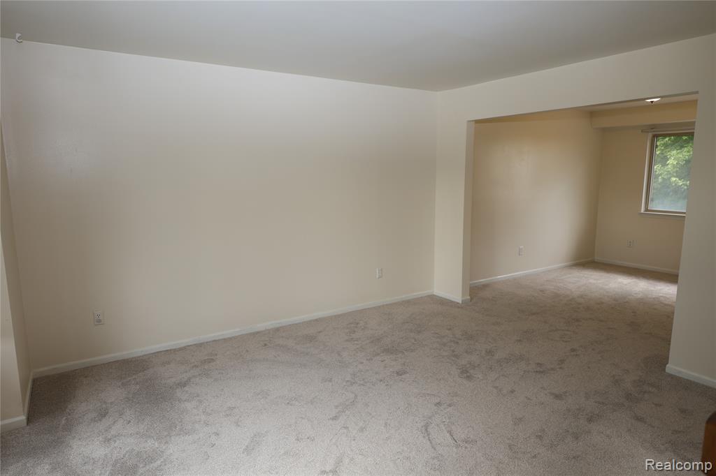 3361 Milcroft Court, Canton, MI 48188 — Photo 5
