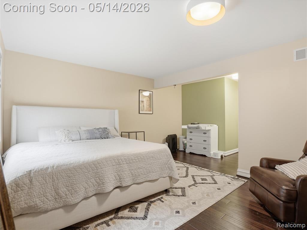 2092 Langham Drive, West Bloomfield, MI 48323 — Photo 24