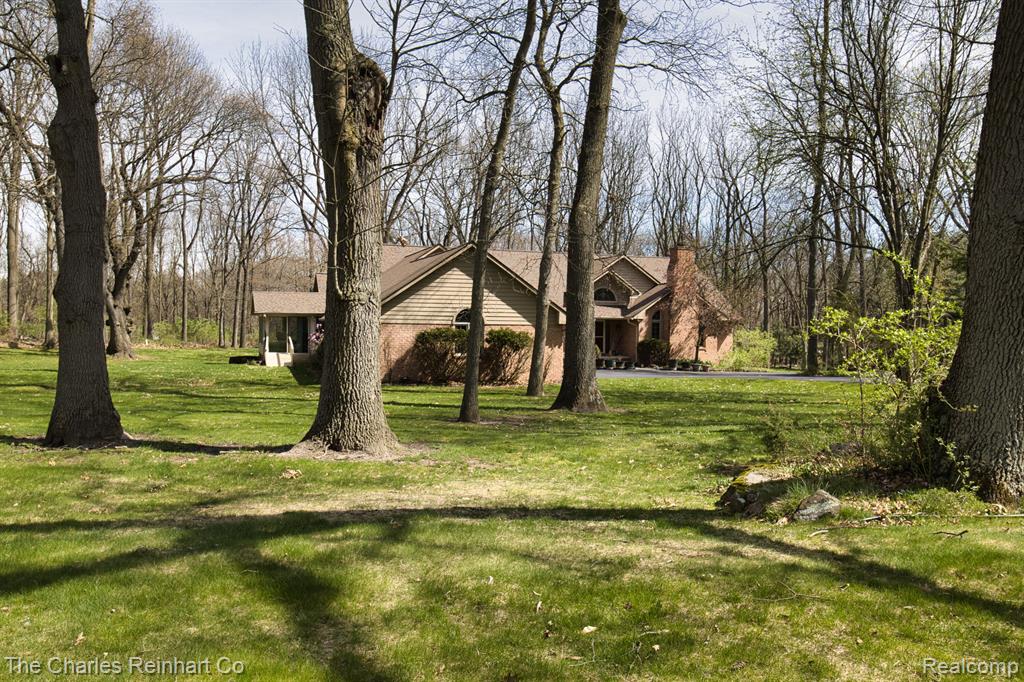 8494 CEDAR HILLS Drive, Dexter, MI 48130 — Photo 4