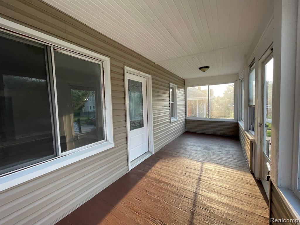 8041 STERLING, Center Line, MI 48015 — Photo 2