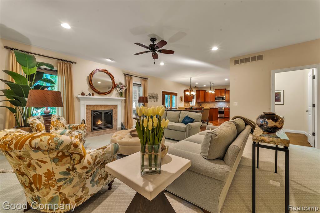 8726 Sunrise Mist Drive, Pinckney, MI 48169 — Photo 8