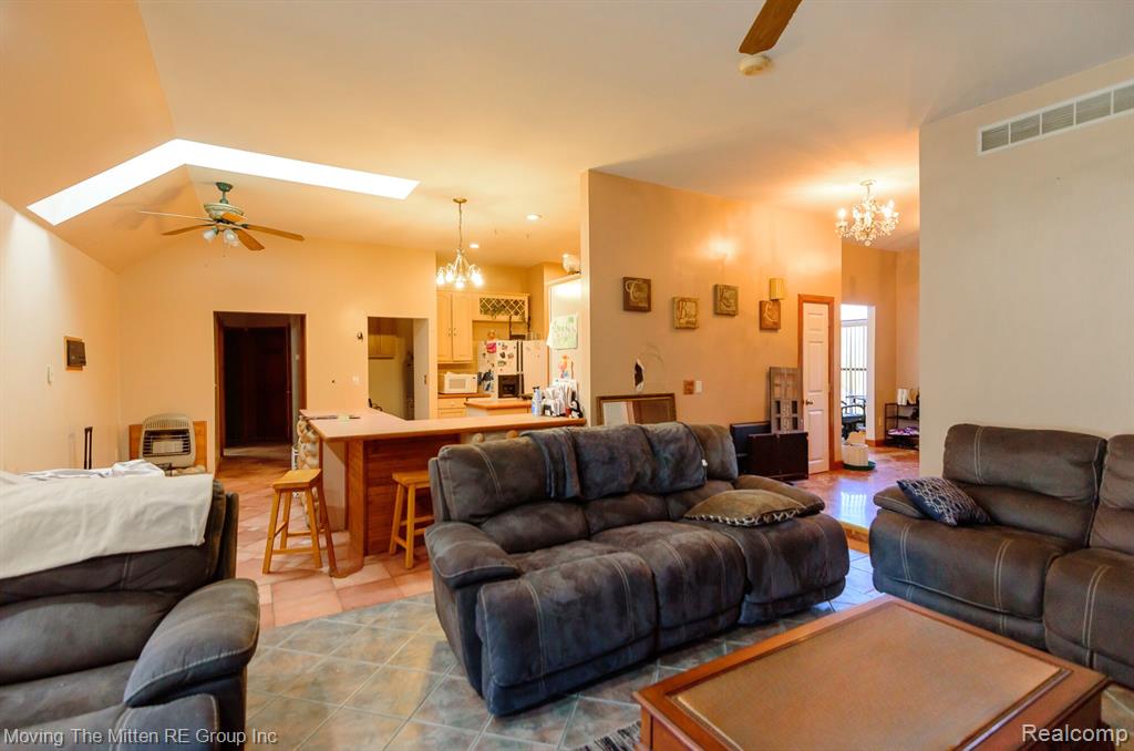 46901 EXECUTIVE Drive, Belleville, MI 48111 — Photo 5