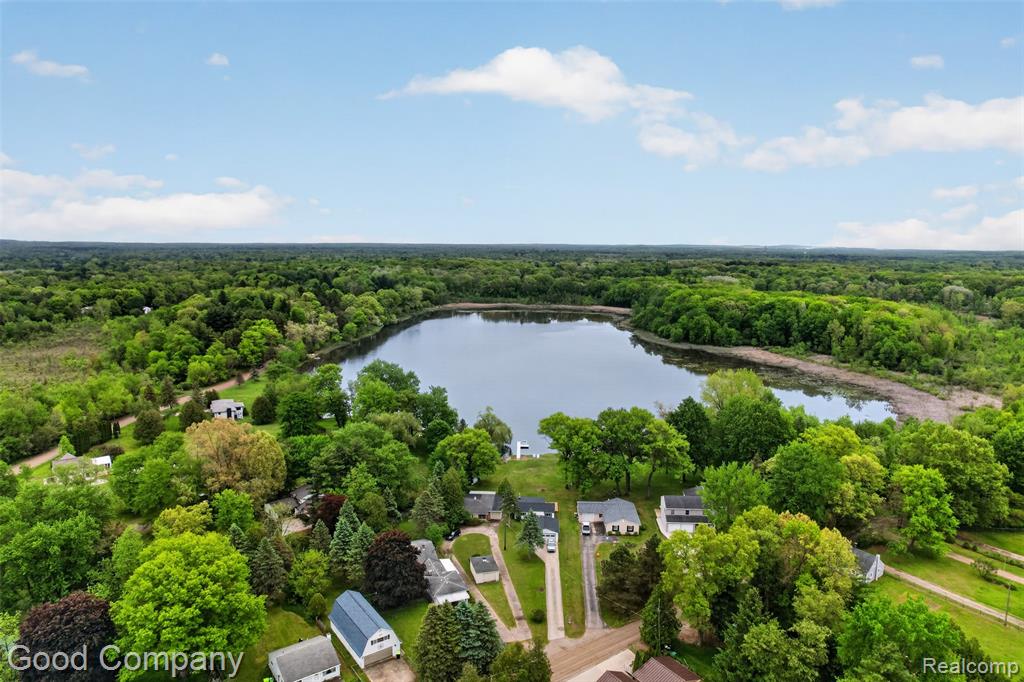 953 Lake Drive, Oxford, MI 48371 — Photo 9