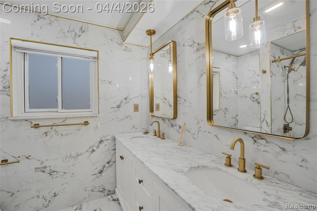 7117 N Evangeline Street, Dearborn Heights, MI 48127 — Photo 22