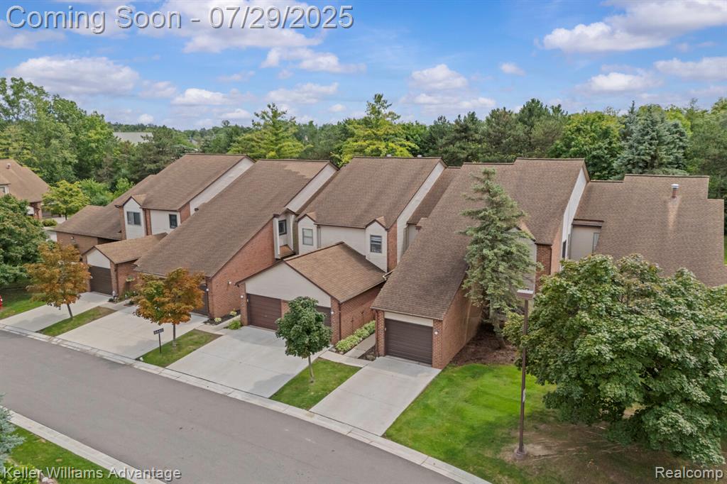 6660 Ridgefield Circle, 104, West Bloomfield, MI — Photo 42