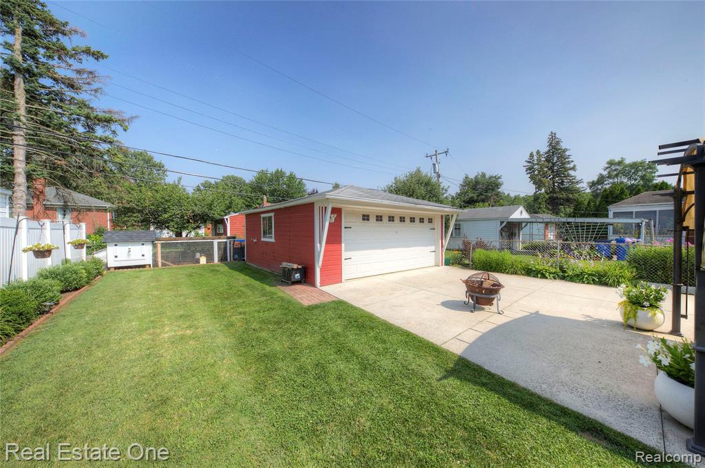 8126 Dale Street, Dearborn Heights, MI 48127 — Photo 14