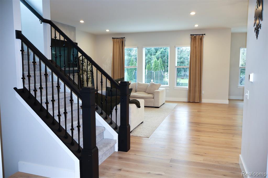 47221 Hidden Meadows Drive, Macomb, MI 48044 — Photo 33