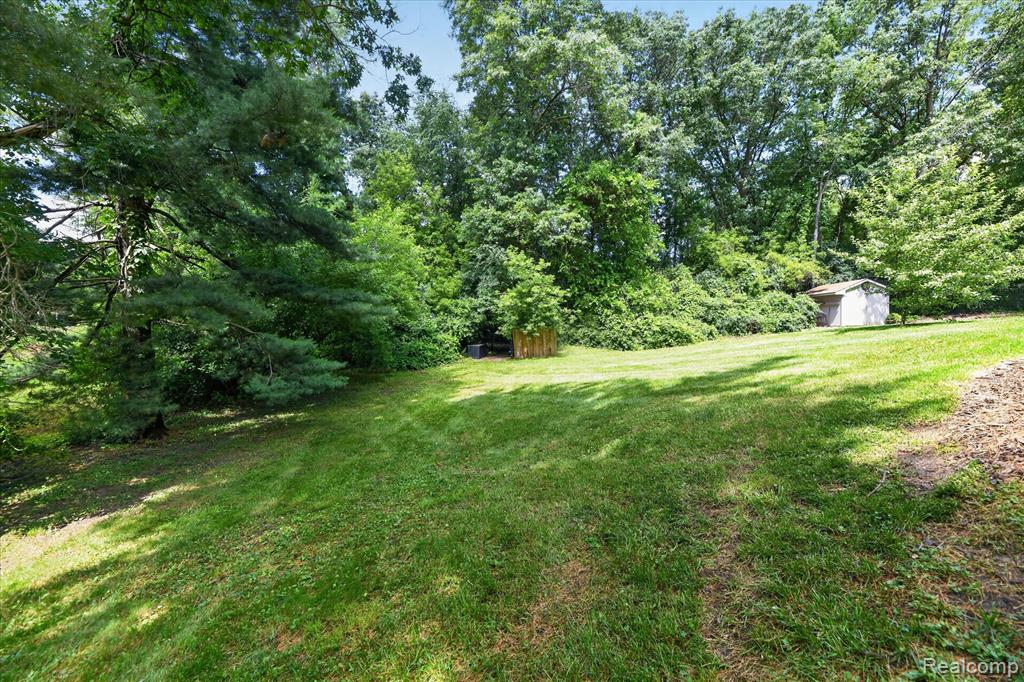 423 Sunset, White Lake, MI 48383 — Photo 48
