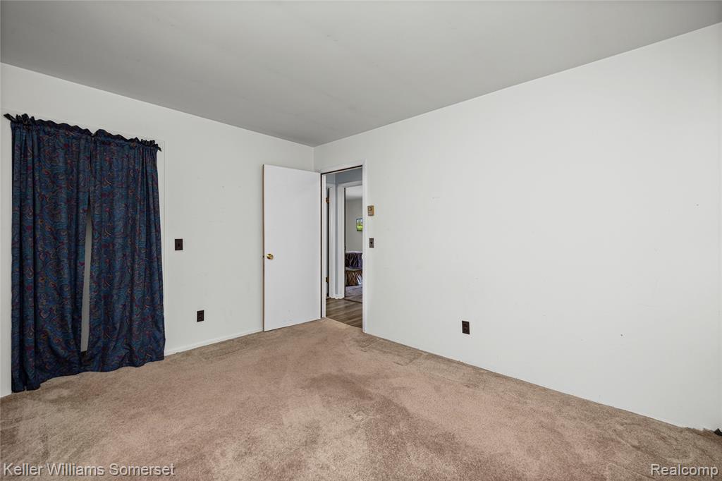 2344 Rochester Road, Leonard, MI 48367 — Photo 31
