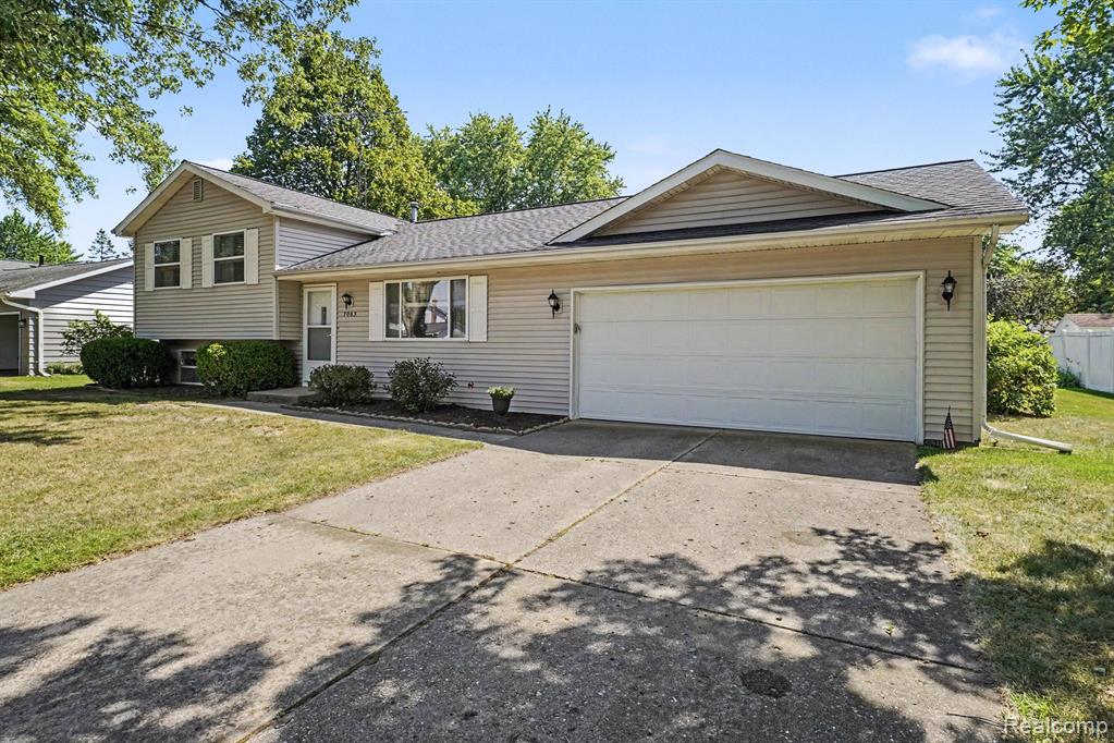 7083 Fairgrove Drive, Swartz Creek, MI 48473 — Photo 3