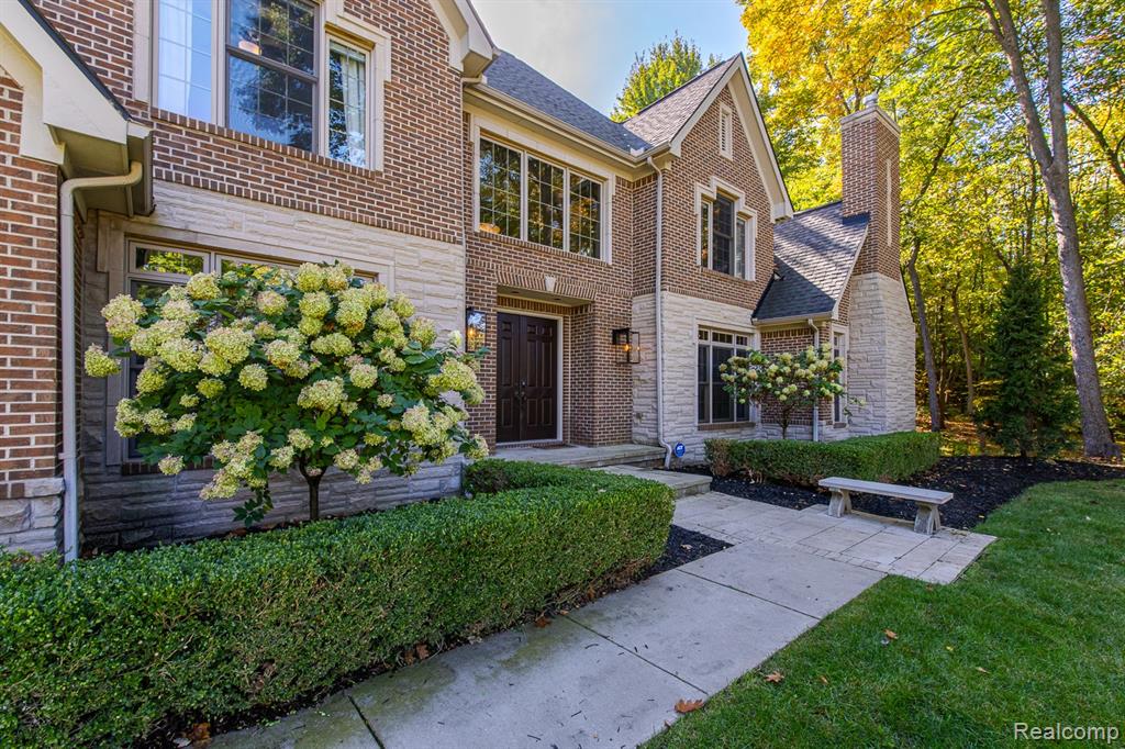 9909 Kingston Ridge, Clarkston, MI 48348 — Photo 4