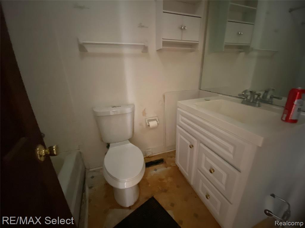 8126 Corunna Road, Flint, MI 48532 — Photo 16