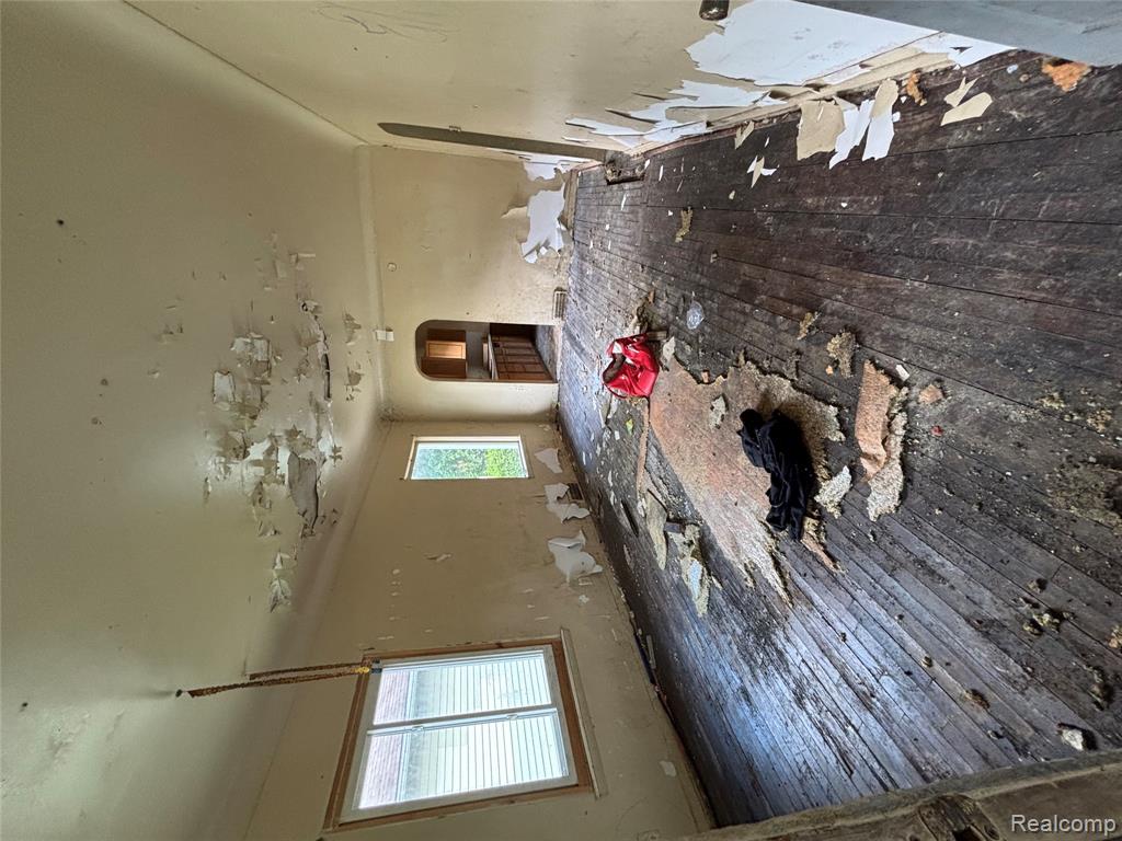 908 Barrie Avenue, Flint, MI 48507 — Photo 3