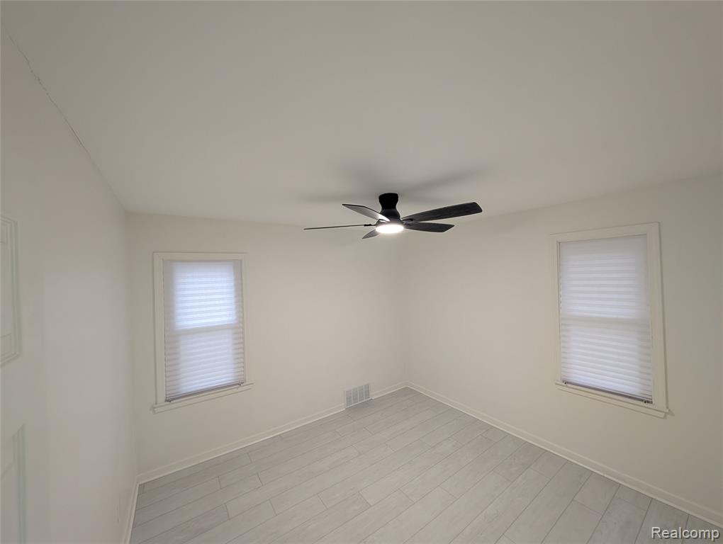 8459 Pierson Street, Detroit, MI 48228 — Photo 15