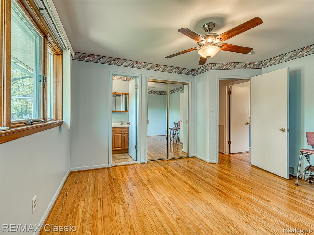 11789 Julia Drive, Whitmore Lake, MI 48189 — Photo 17