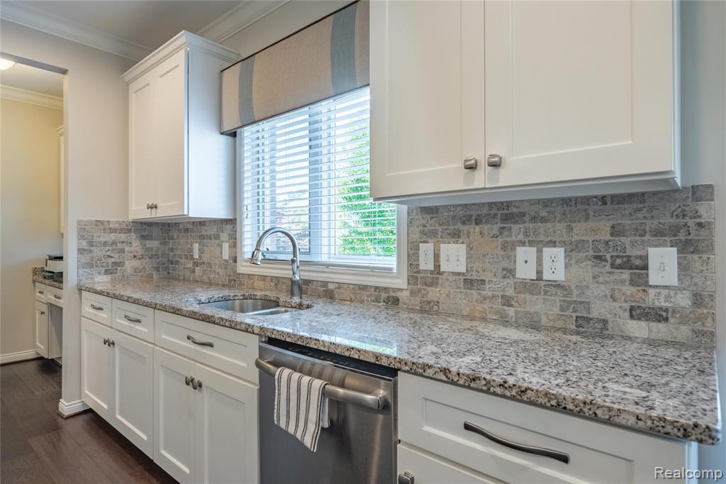 55712 Glenbrooke Drive, Shelby Twp, MI 48316 — Photo 19