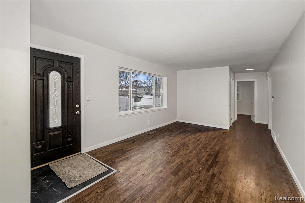 4223 KEENE Drive, Grand Blanc, MI 48439 — Photo 5