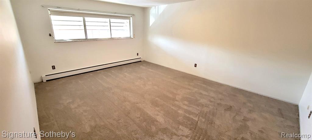 20870 Wildwood, 221, Harper Woods, MI 48225 — Photo 13