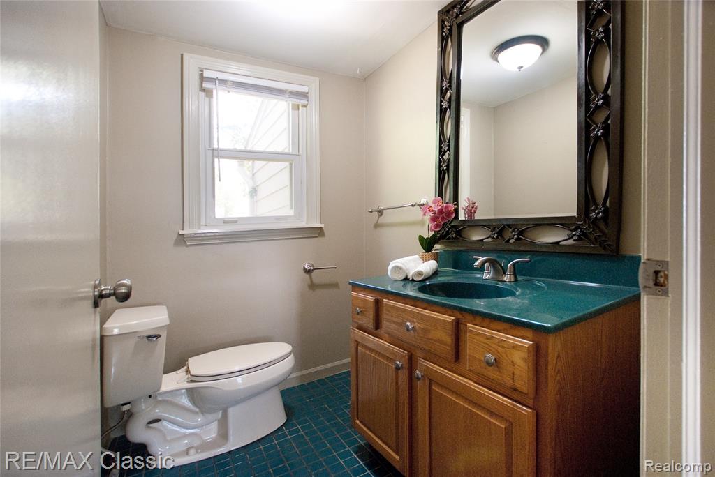1861 Ladd Road, Wolverine Lake, MI 48390 — Photo 28