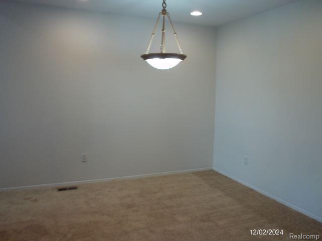 649 LEWA DOWNS Drive, Pontiac, MI 48341 — Photo 4