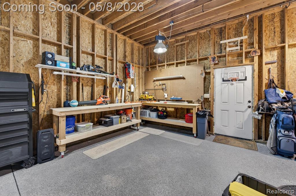 7156 Manor Lane, Fowlerville, MI 48836 — Photo 48