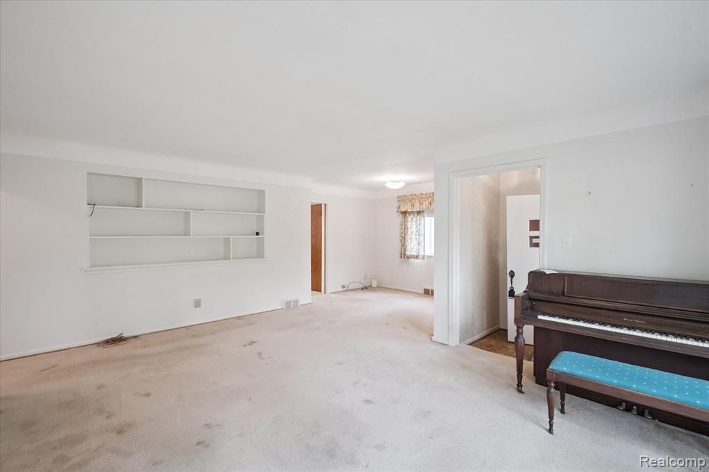 18870 Beverly Road, Beverly Hills, MI 48025 — Photo 26