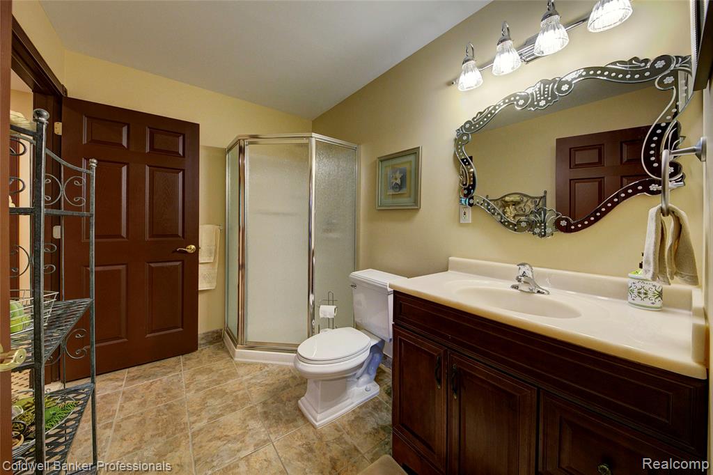 4546 Forest Edge Lane, West Bloomfield, MI 48323 — Photo 83
