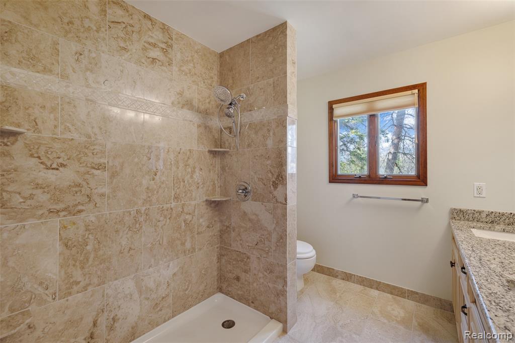 4425 Bethuy Road, Casco, MI 48064 — Photo 33