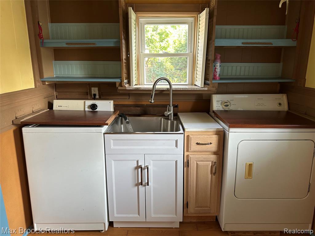 3057 Norcott Drive, Keego Harbor, MI 48320 — Photo 13