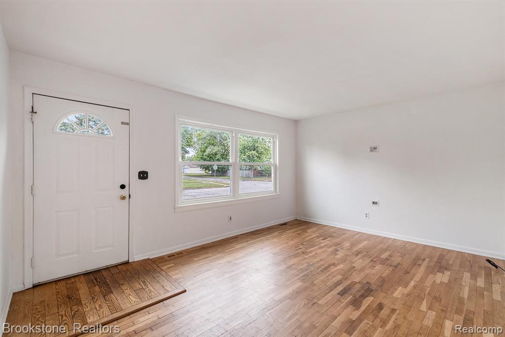 805 Hartner Drive, Holly, MI 48442 — Photo 3
